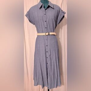 JNY. Chambray dress. Shortsleeved. Like new condition!